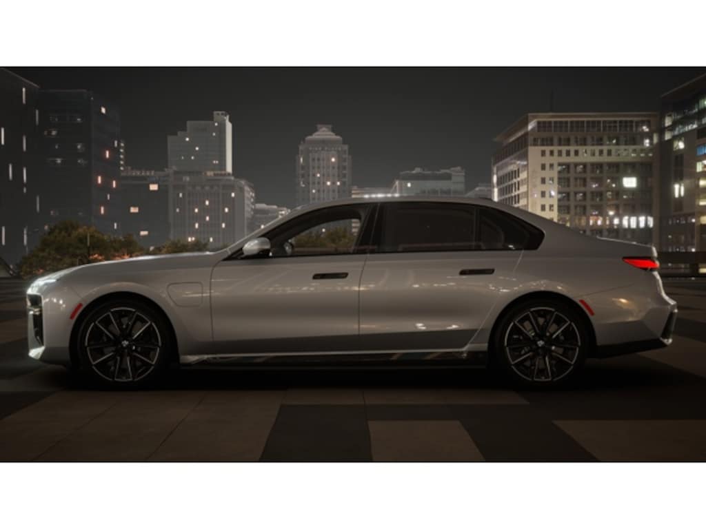 New 2026 BMW 750e xDrive Sedan