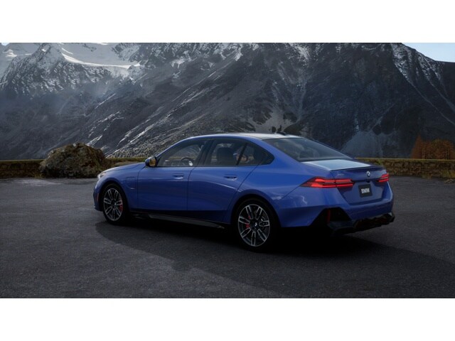 2026 Bmw 550e xDrive photo 2