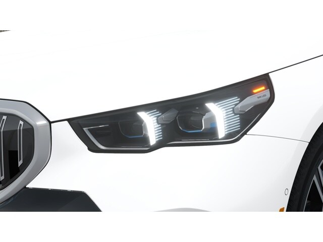 2026 BMW 5 Series 550e - Photo 25