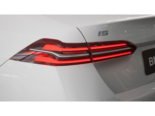 2025 BMW i5 40 - Photo 8