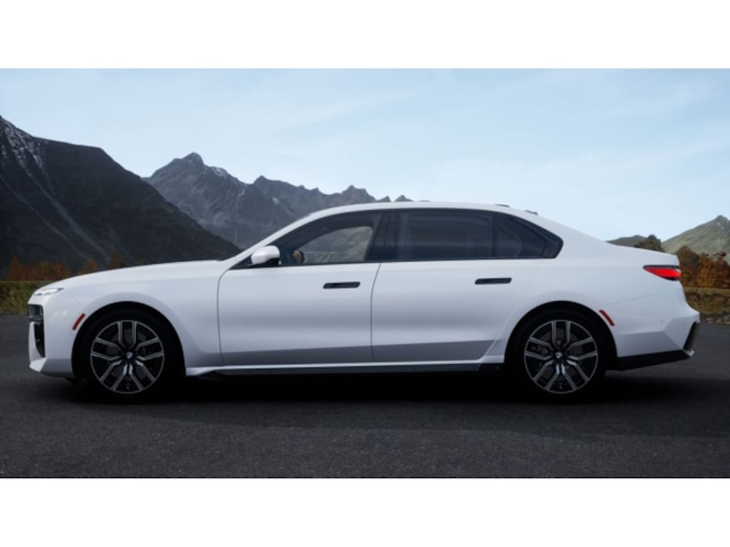 New 2026 BMW 740i xDrive Sedan