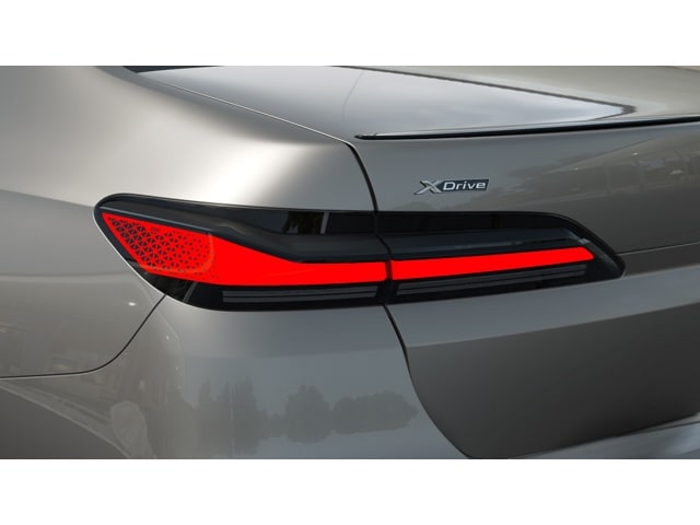 2025 BMW 7 Series 740i - Photo 31