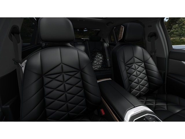 2025 BMW 7 Series 740i - Photo 39