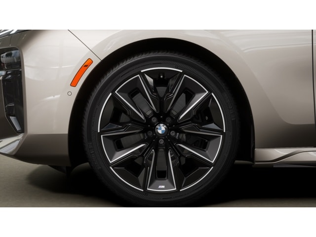 2025 BMW 7 Series 760i - Photo 38