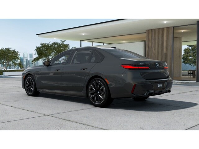 2026 Bmw 750e photo 2