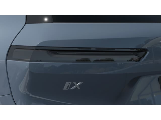 2025 BMW 7 Series 750e - Photo 27