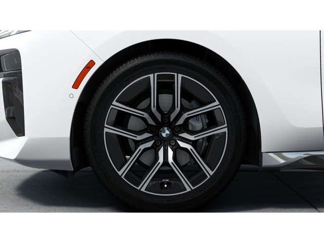 2025 BMW 7 Series 740i - Photo 37