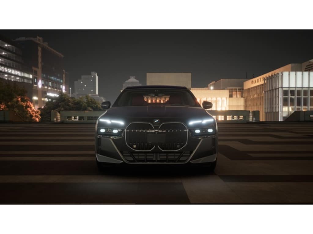 New 2026 BMW 740i Sedan