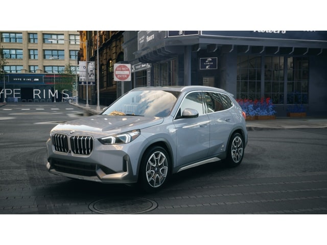2025 BMW X1 28i's photo