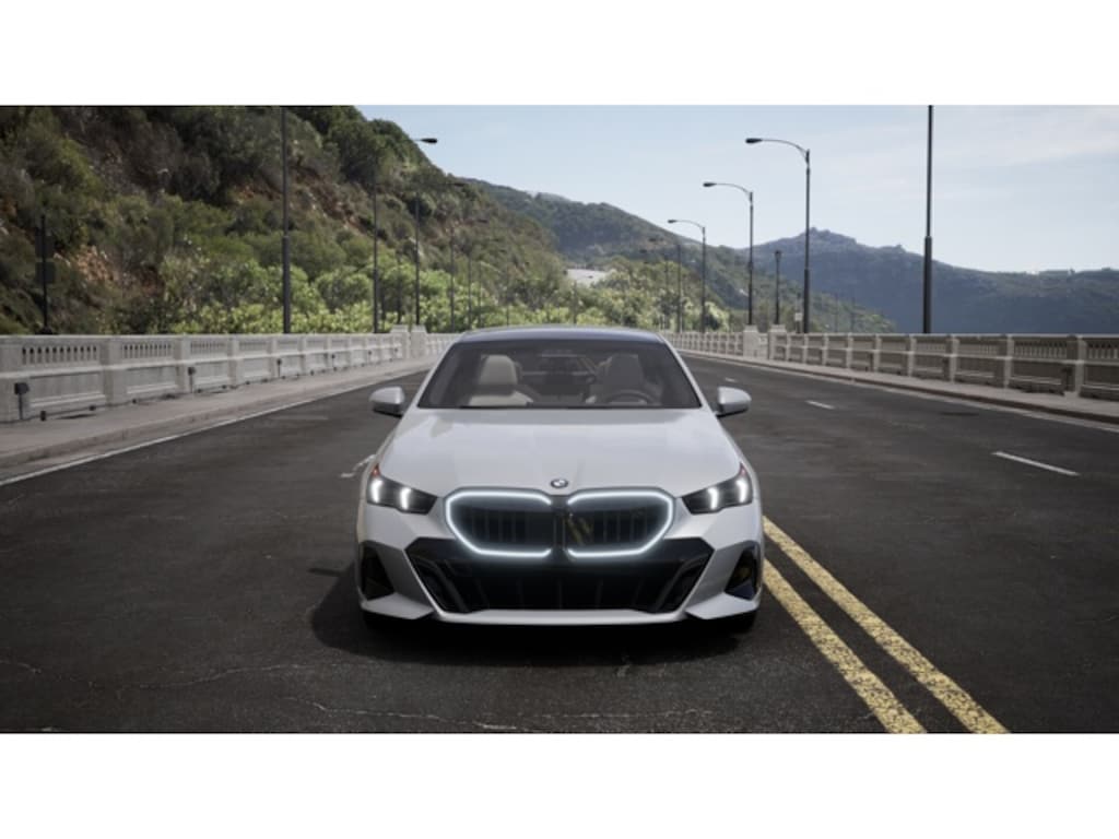 New 2027 BMW 550e xDrive Sedan