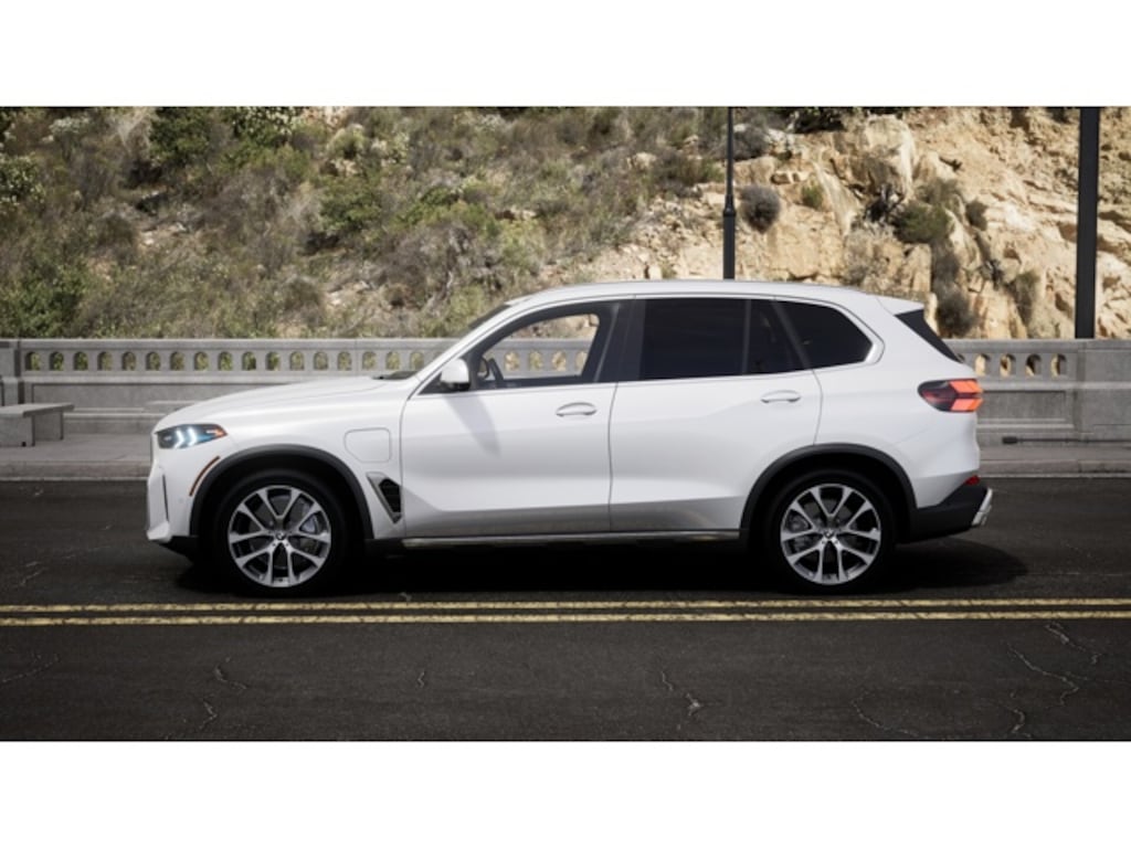 New 2026 BMW X5 PHEV xDrive50e SUV