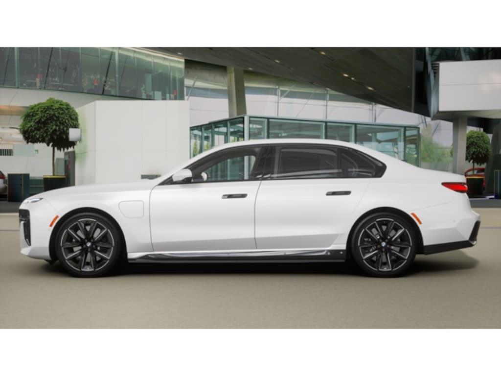 New 2026 BMW 750e xDrive Sedan