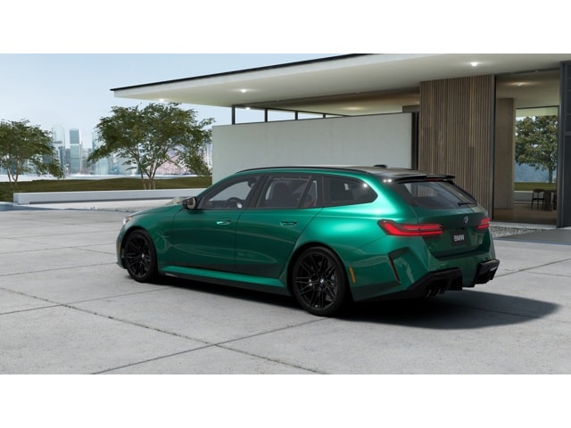2027 BMW M5 Touring Base