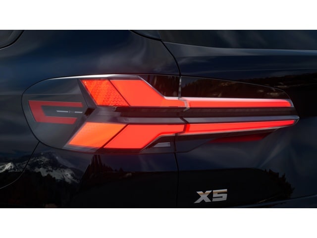 2026 BMW X5 M60i - Photo 35