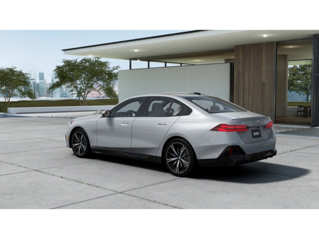 New 2026 BMW 530i xDrive Sedan