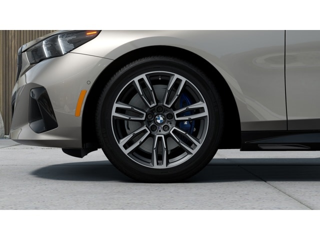 2026 BMW 5 Series 530i - Photo 35