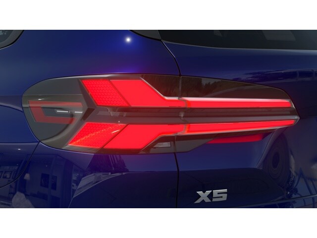 2026 BMW X5 M60i - Photo 9
