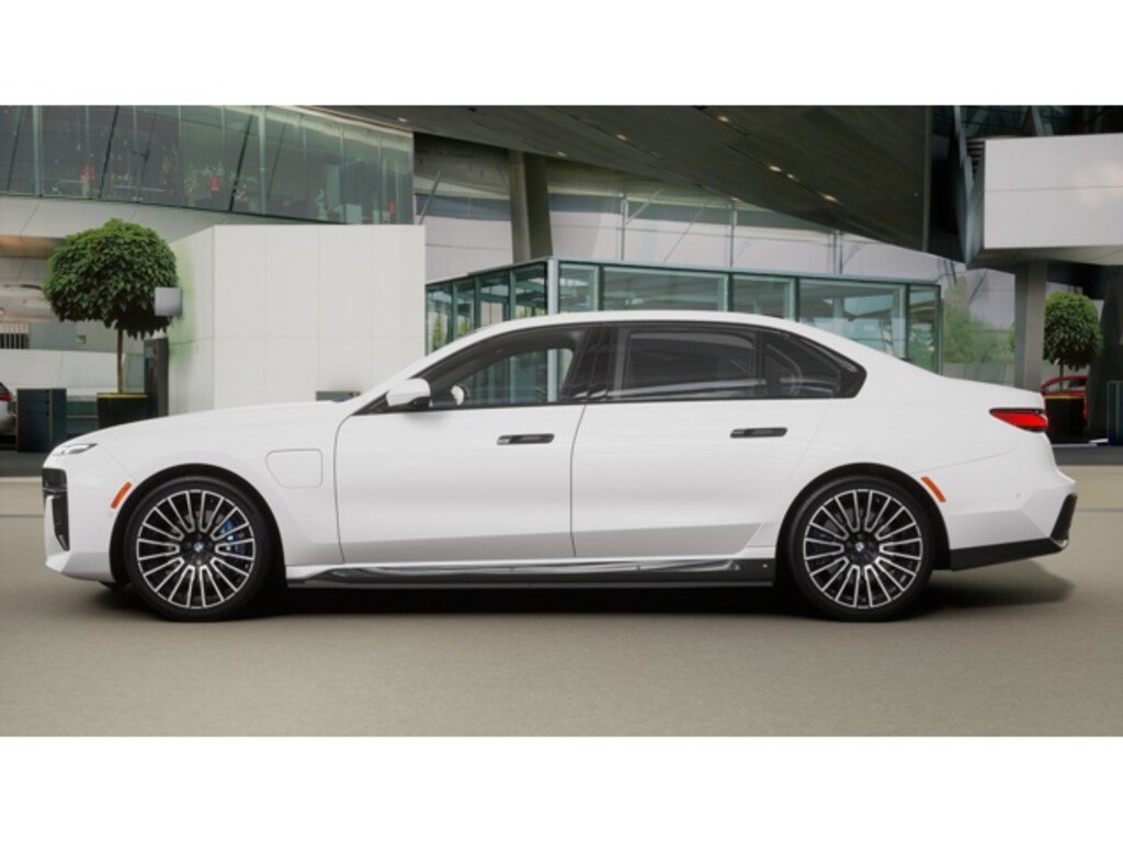 New 2026 BMW 750e xDrive Sedan