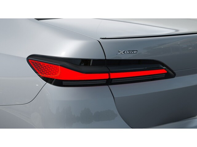 2025 BMW 7 Series 740i - Photo 40