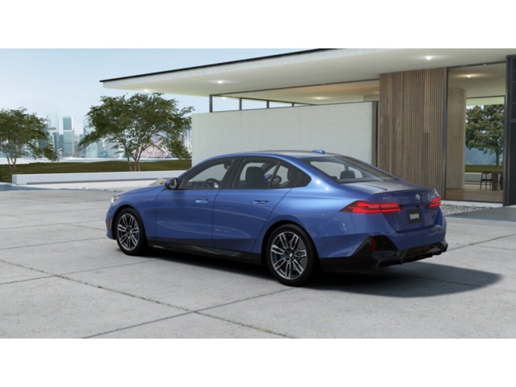 New 2026 BMW 530i xDrive Sedan
