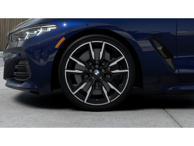 2026 BMW 8 Series M850i - Photo 27