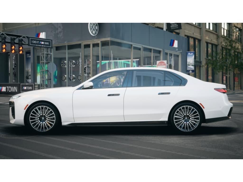 New 2026 BMW 740i Sedan