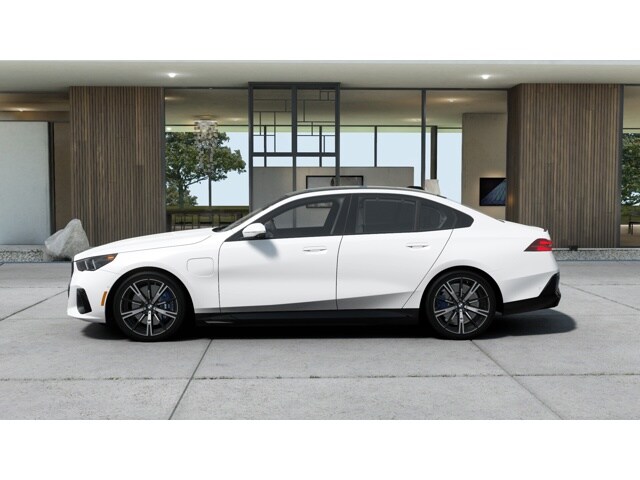 2026 Bmw 550e xDrive photo 4