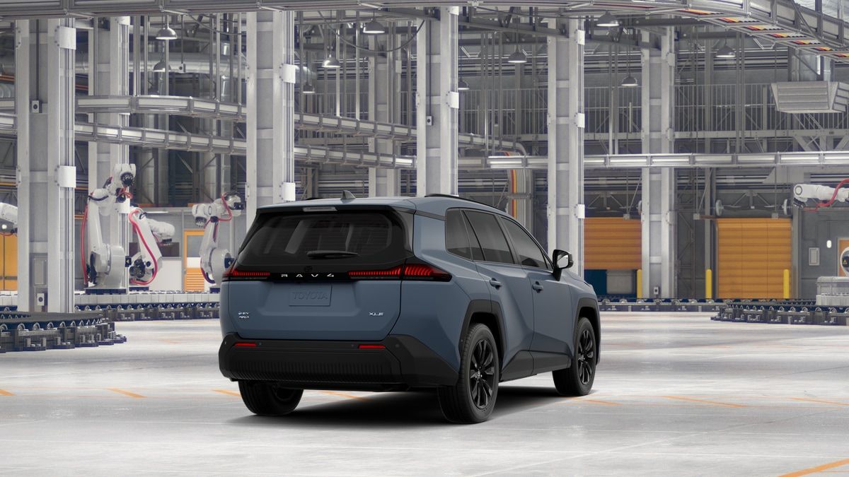 2026 Toyota RAV4 XLE - Photo 9