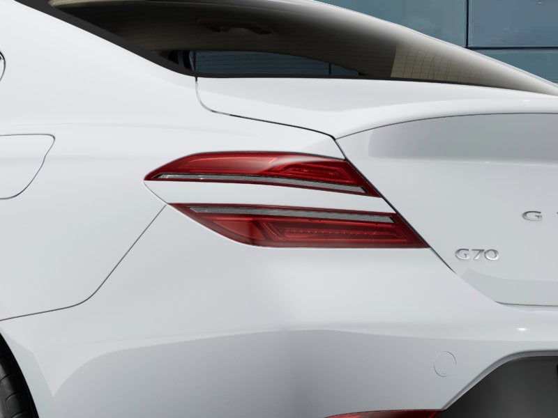 2025 GENESIS G70 Standard - Photo 10
