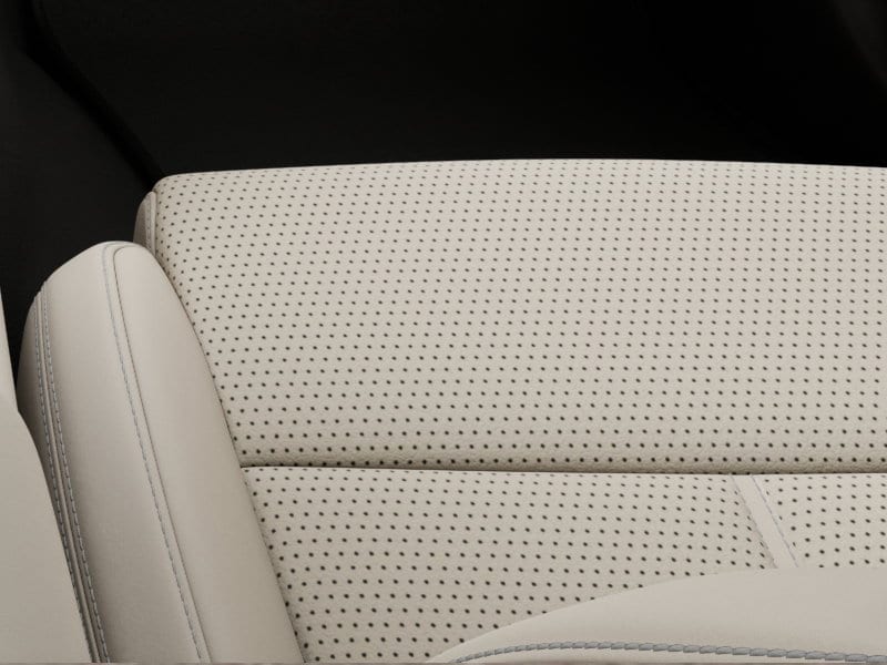 2026 GENESIS G70 Standard - Photo 16