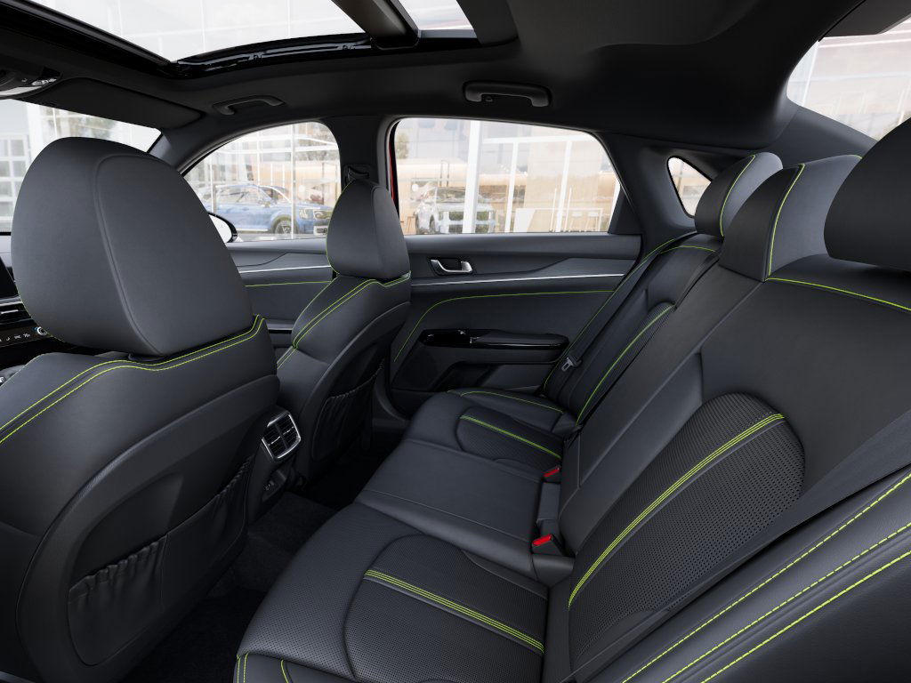 2026 Kia K5 GT - Photo 18