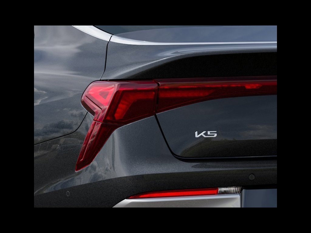 2026 Kia K5 EX - Photo 11