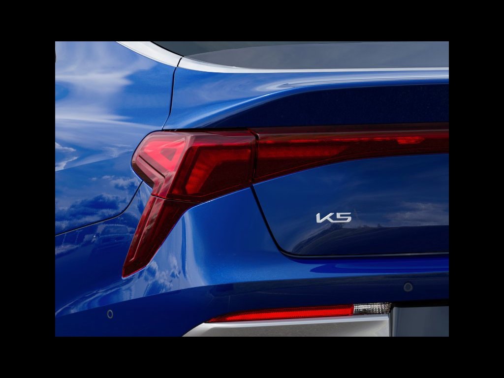 2026 Kia K5 EX - Photo 11