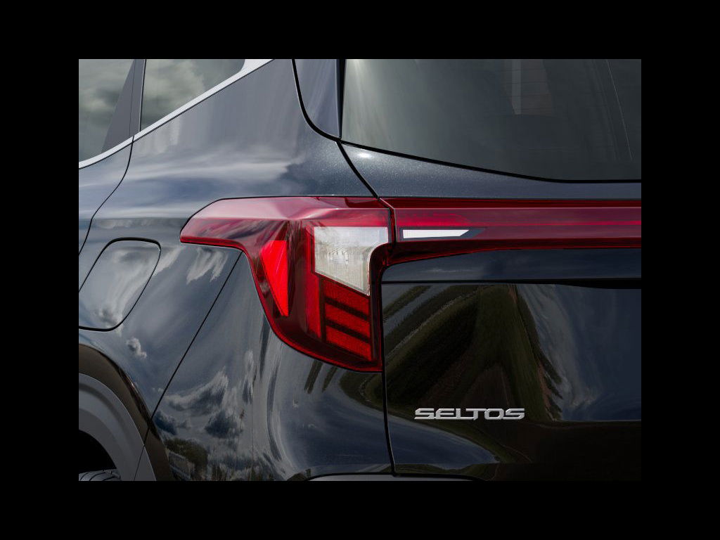 2026 Kia Seltos EX - Photo 16