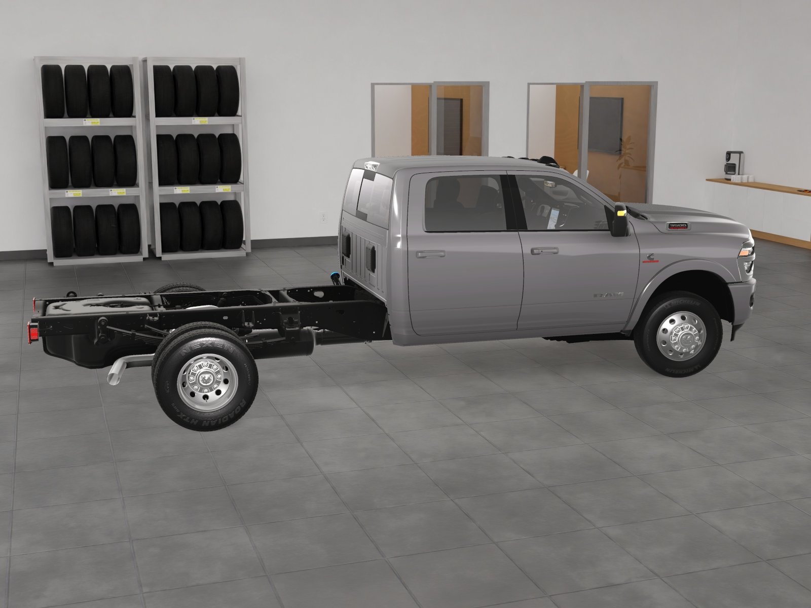 2025 RAM 3500 Chassis Big Horn - Photo 26