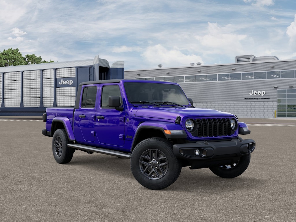 New 2026 Jeep Gladiator Sport Pickup