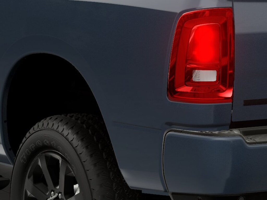 New 2026 Ram 2500 BIG HORN CREW CAB 4X4 6'4 BOX Pickup