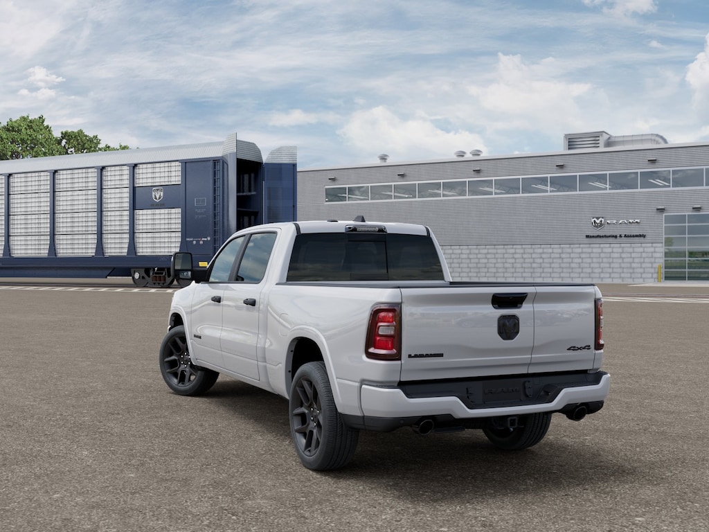 New 2026 Ram 1500 LARAMIE CREW CAB 4X4 6'4 BOX Pickup