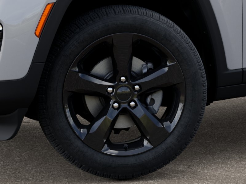 2025 Jeep Grand Cherokee Limited photo 2