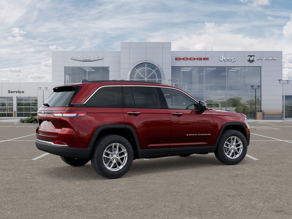 New 2025 Jeep Grand Cherokee Laredo X Sport Utility