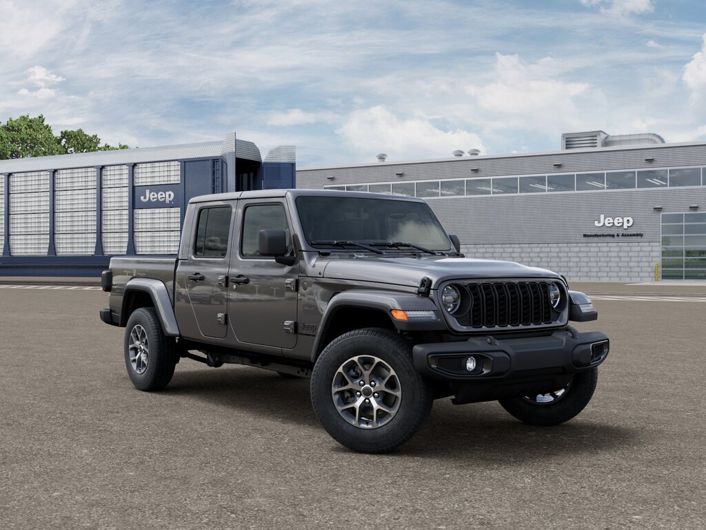 New 2026 Jeep Gladiator Sport S Truck Crew Cab