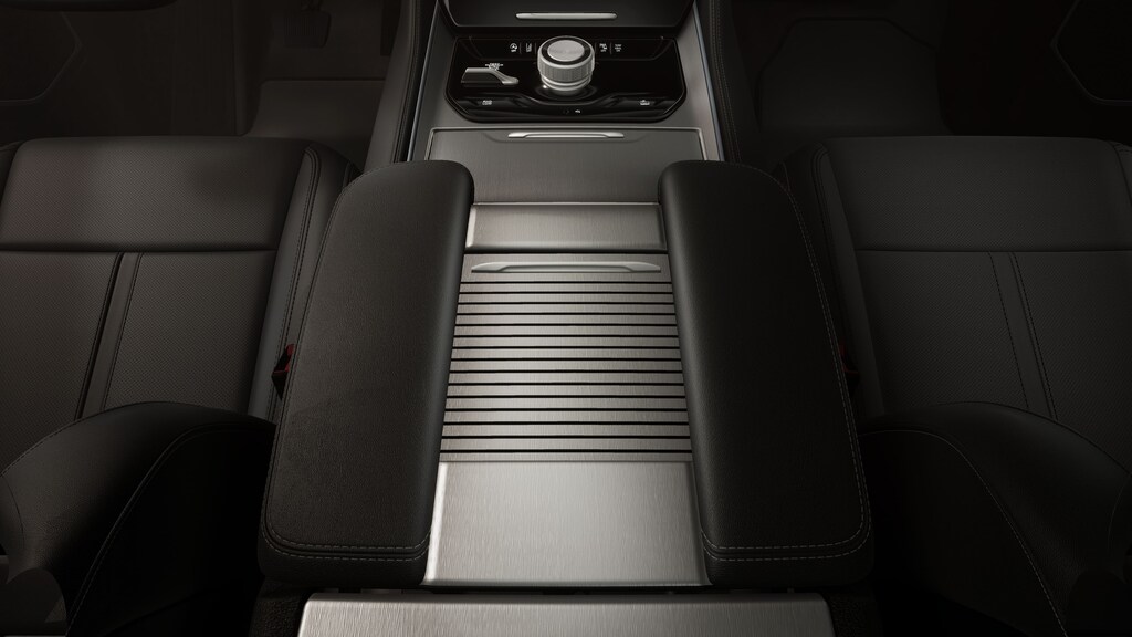 New 2026 Jeep Grand Wagoneer L 4X4 Sport Utility