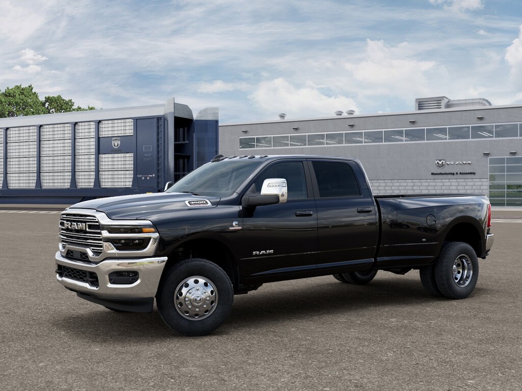 New 2026 Ram 3500 LARAMIE CREW CAB 4X4 8' BOX Pickup