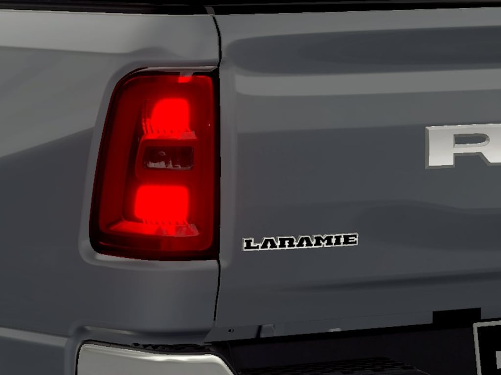 New 2026 Ram 1500 LARAMIE CREW CAB 4X4 5'7 BOX Pickup