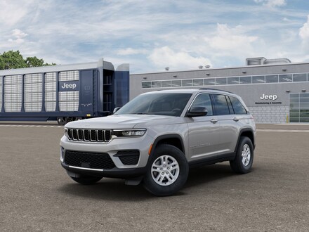 2025 Jeep Grand Cherokee LAREDO 4X2 Sport Utility