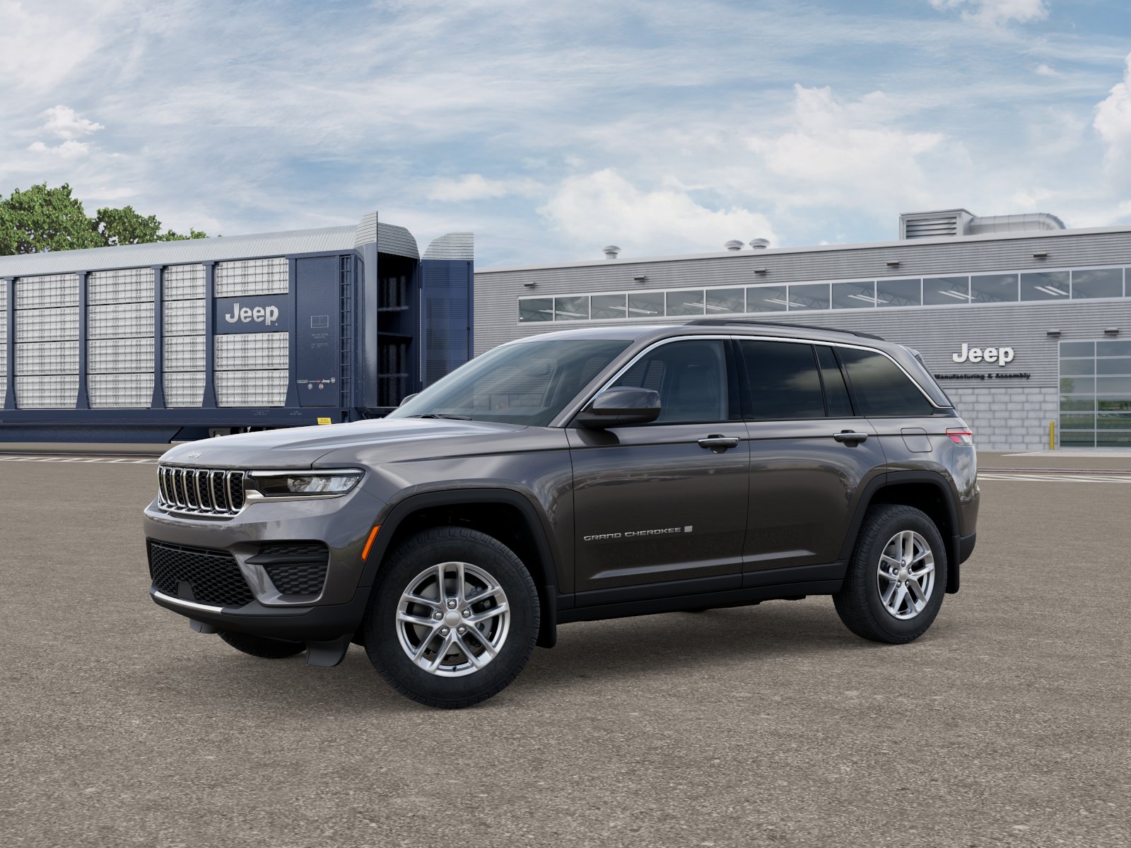2025 Jeep Grand Cherokee Laredo photo 2