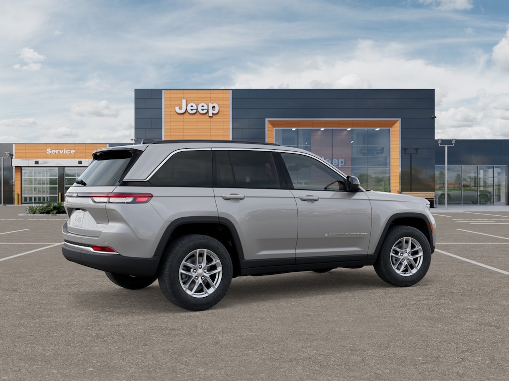 New 2025 Jeep Grand Cherokee LAREDO X 4X4 Sport Utility