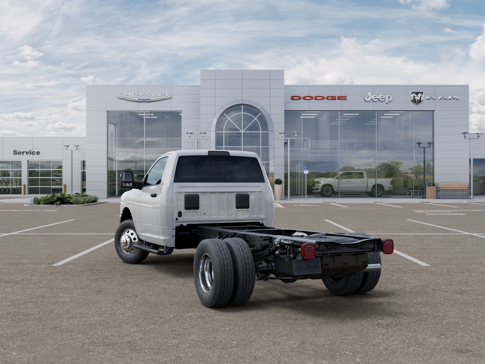 2026 RAM 3500 Chassis Tradesman - Photo 18