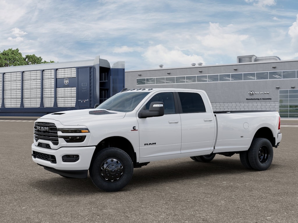 New 2026 Ram 3500 LARAMIE CREW CAB 4X4 8' BOX Pickup