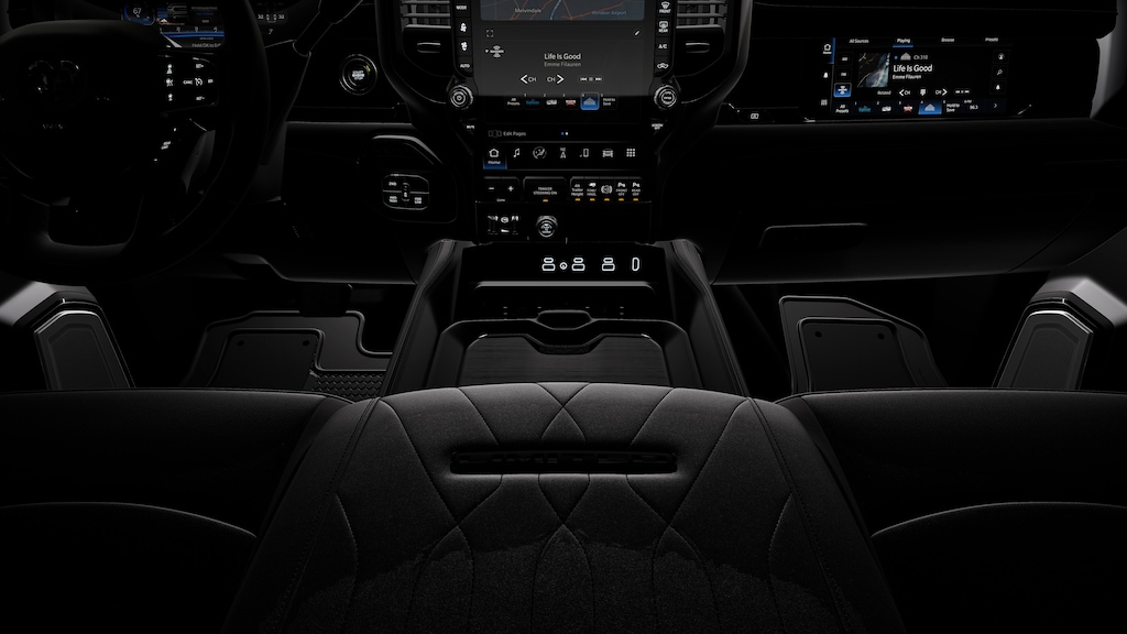 New 2026 Ram 3500 LIMITED CREW CAB 4X4 8' BOX Pickup